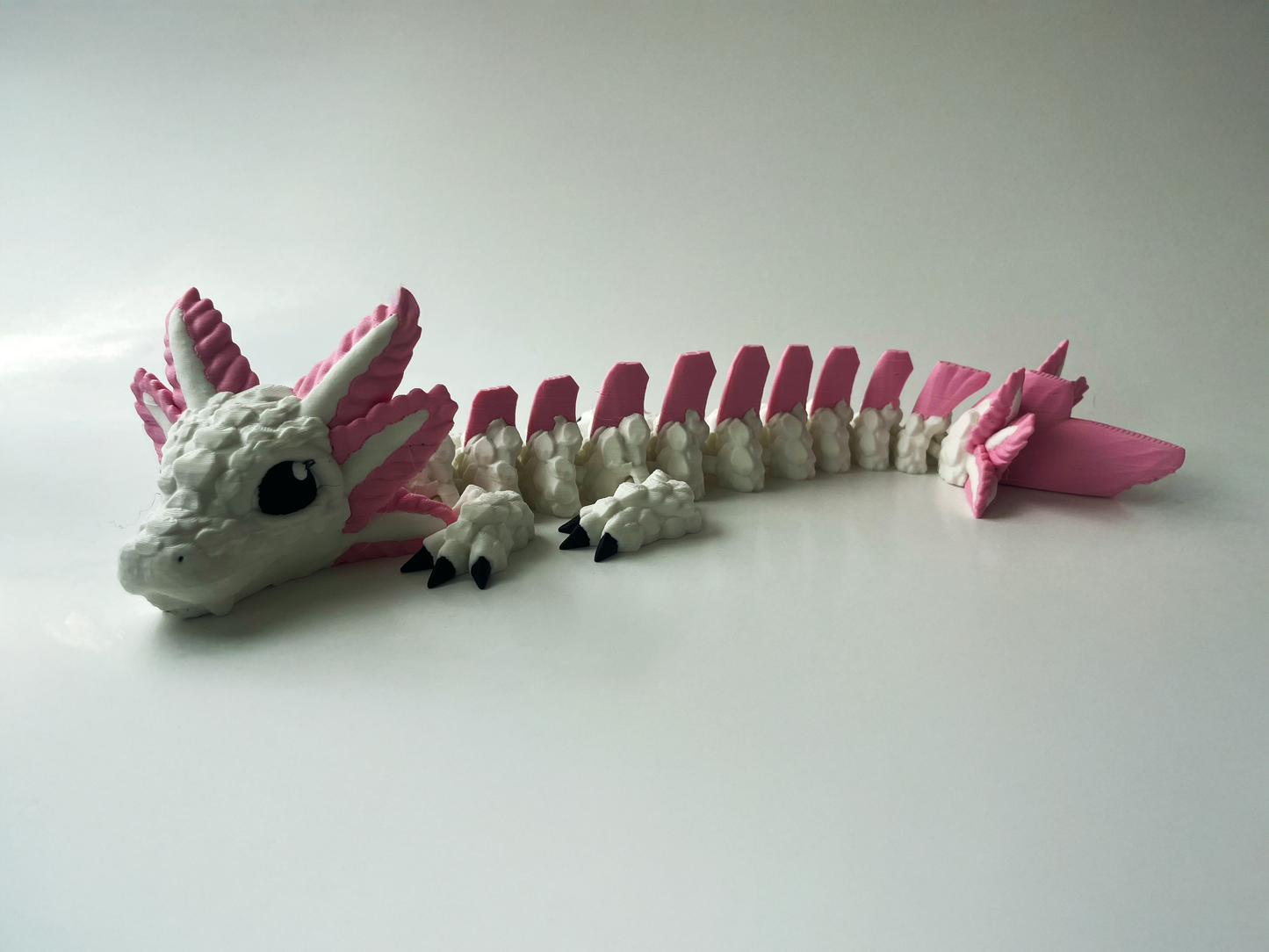 3D Printed White Dragon: Elegant Fantasy Companion