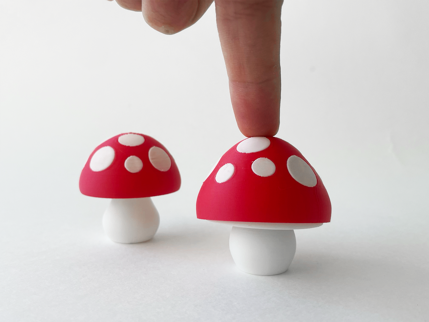 Mom’s Bouncy Mushrooms Fidget Toy Small and Large- - High-Quality 3D Printed Articulated Bouncy Mushrooms for Tabletop Tactile Play