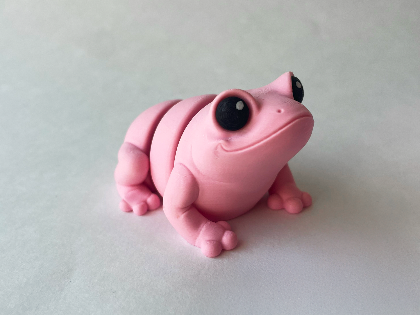 Kawaii Pink Frog Flexi Toy Figurine for Tactile Learning Play & Decor!