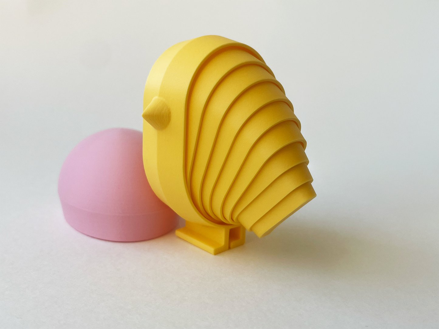 Mom’s Easter Chick & Egg Fidget Toy- Set of 2- High-Quality 3D Printed Articulated Easter Toys for Tabletop Tactile Play