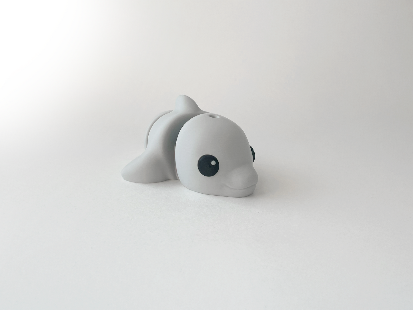 ZOU's Light Grey Dolphin Fidget Toy - Medium High-Quality 3D-Printed Articulated Buddy with Tiki-Taka Noise for Indoor and Outdoor Play Stress Relief