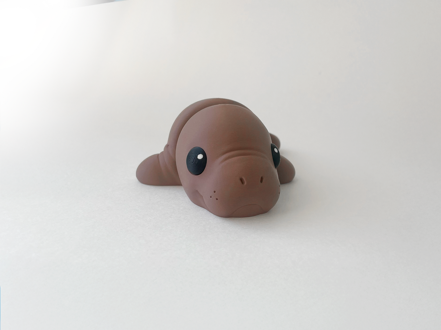ZOU's Chocolate Manatee Fidget Toy - Medium High-Quality 3D-Printed Articulated Buddy with Tiki-Taka Noise for Indoor and Outdoor Play Stress Relief