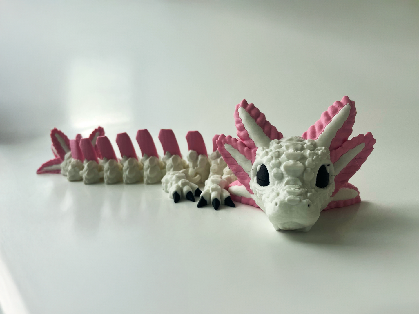 3D Printed White Dragon: Elegant Fantasy Companion