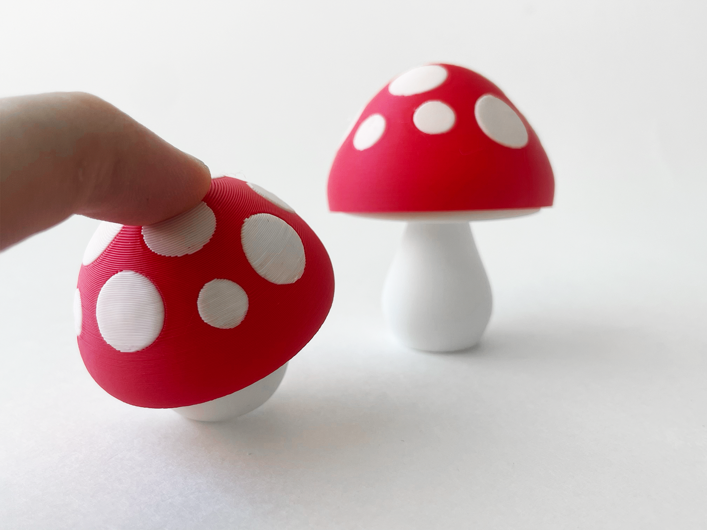 Mom’s Bouncy Mushrooms Fidget Toy Small and Large- - High-Quality 3D Printed Articulated Bouncy Mushrooms for Tabletop Tactile Play