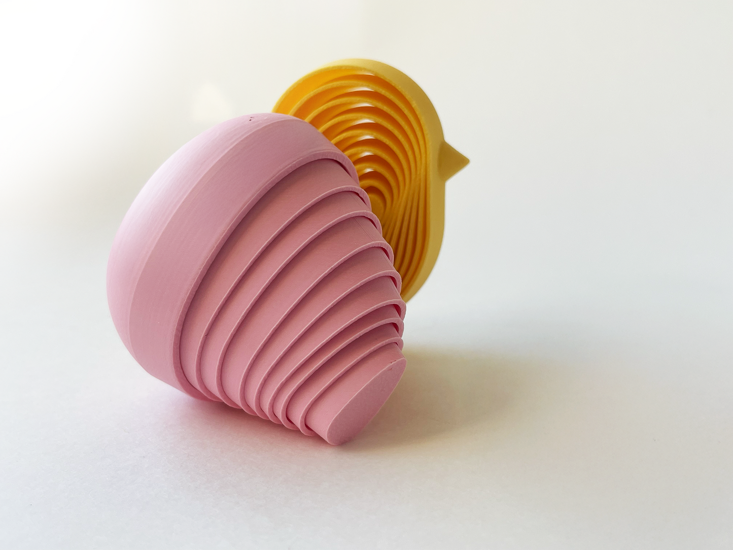 Mom’s Easter Chick & Egg Fidget Toy- Set of 2- High-Quality 3D Printed Articulated Easter Toys for Tabletop Tactile Play