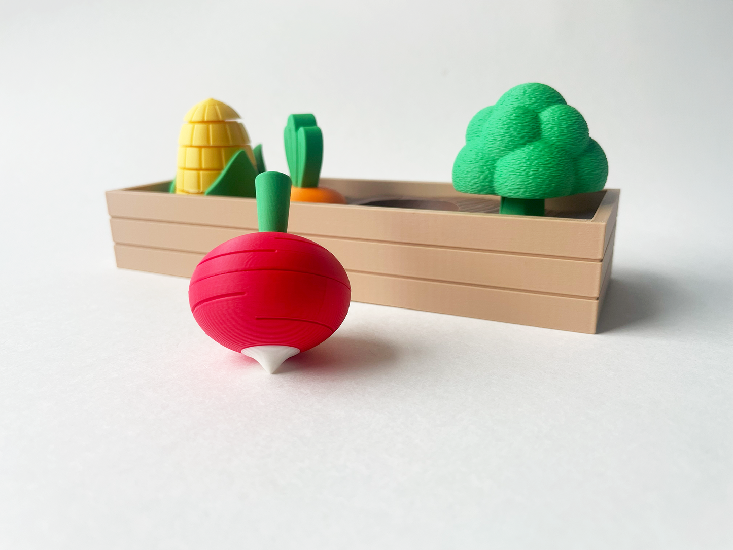 Mom's Full Garden-- Full Set with Carrot, Broccoli, Corn & Beet on a Linear Plate Set - Articulated Garden for Tabletop Tactile Play & Stress Relief