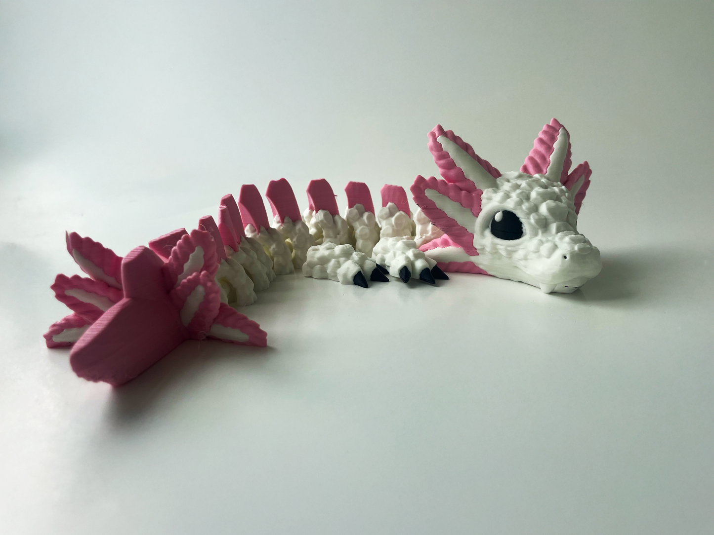 3D Printed White Dragon: Elegant Fantasy Companion