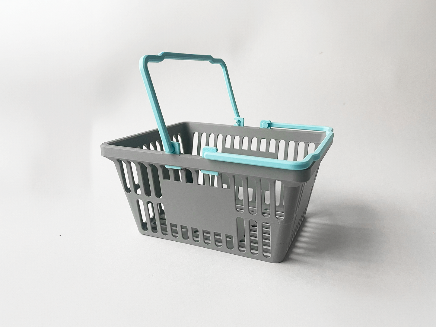 Mom's Shopping Basket - Medium Articulated Basket for Tabletop Tactile Play or Pretend Shopping & Stress Relief