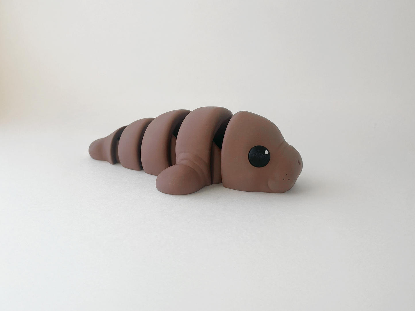 ZOU's Chocolate Manatee Fidget Toy - Medium High-Quality 3D-Printed Articulated Buddy with Tiki-Taka Noise for Indoor and Outdoor Play Stress Relief
