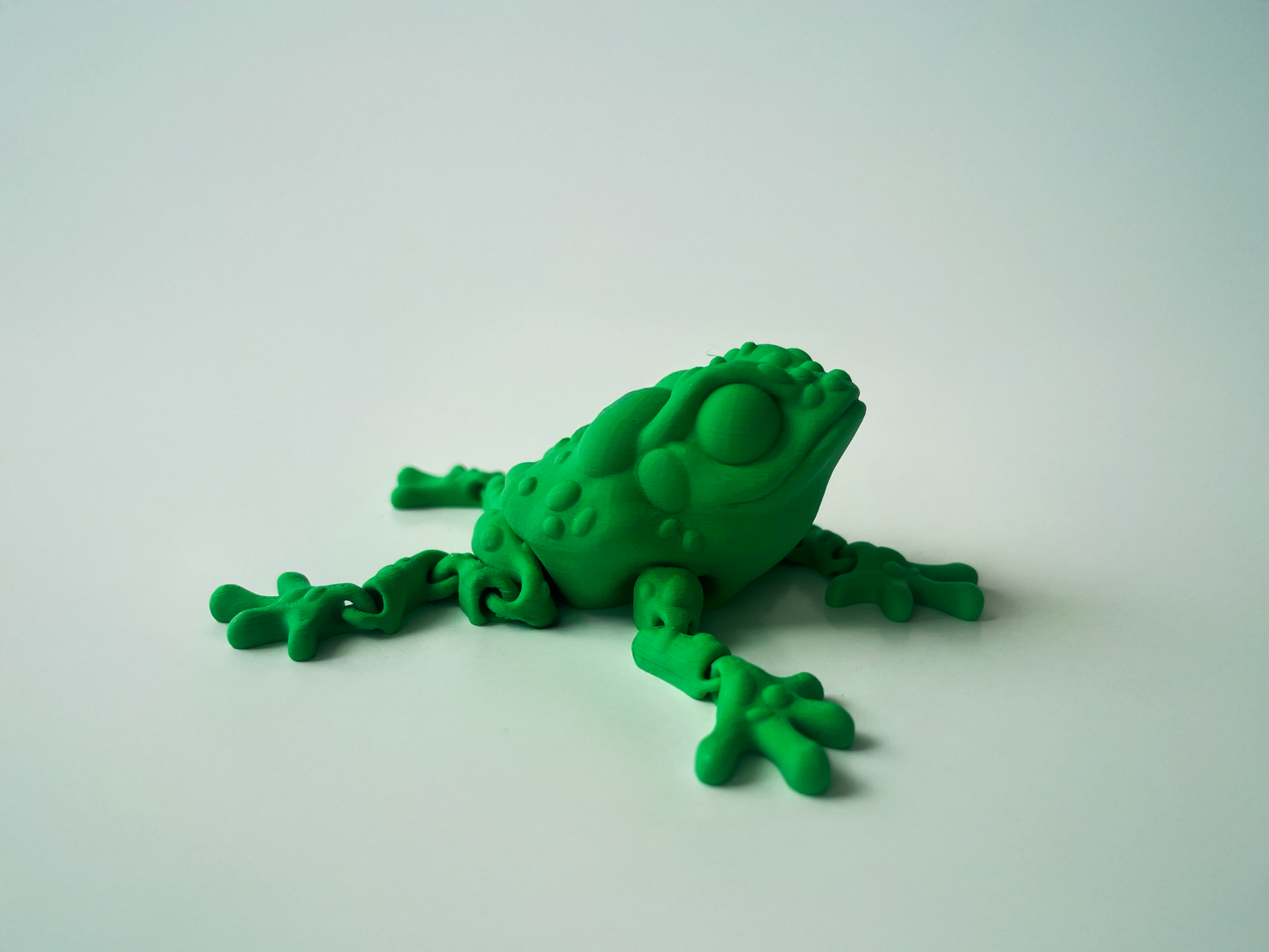 3D Printed Green Toad Toy: Posable Cinderwing3D Design