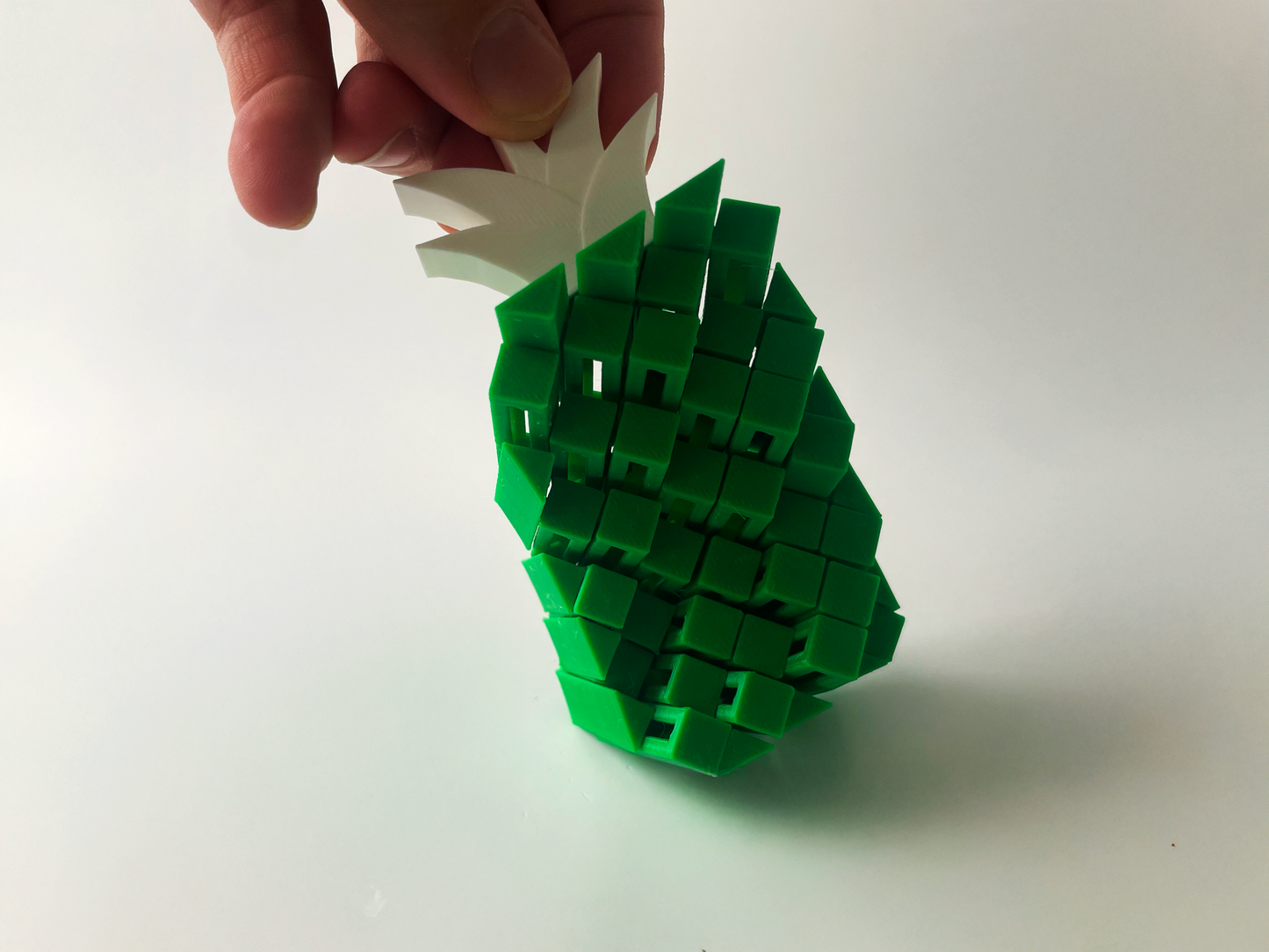 Patrick’s Green Pineapple Fidget Toy- - High-Quality 3D Printed Articulated Pineapple Fidget for Tabletop Tactile Play