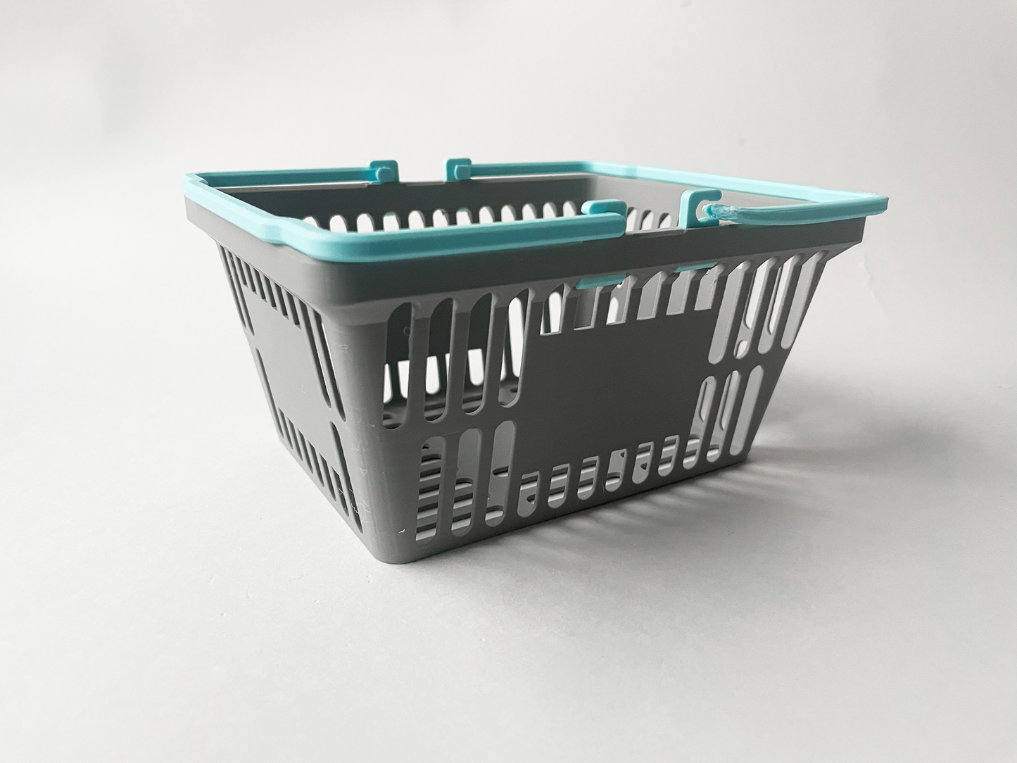 Mom's Shopping Basket - Medium Articulated Basket for Tabletop Tactile Play or Pretend Shopping & Stress Relief