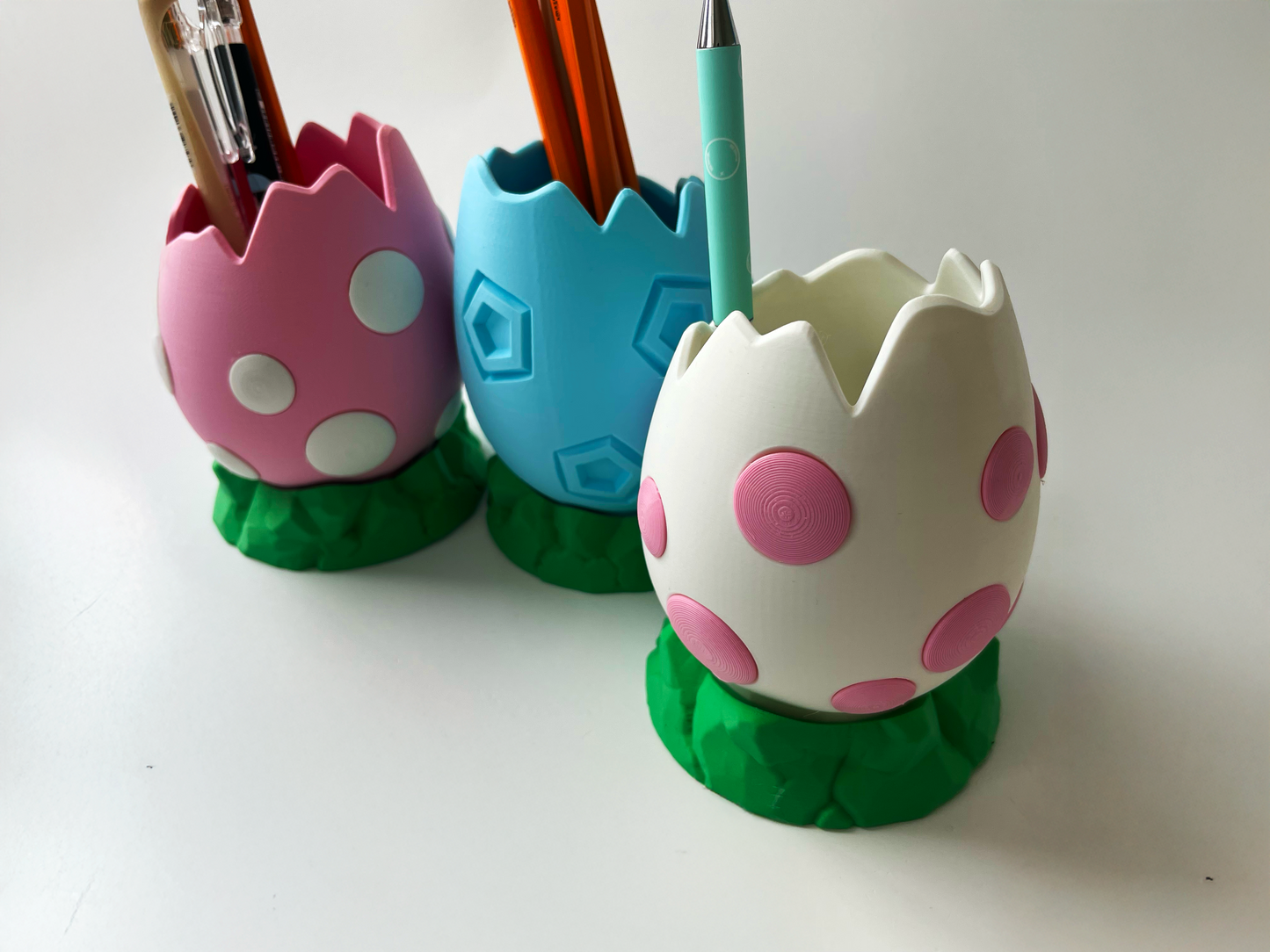 Dino Egg Pencil Holders!