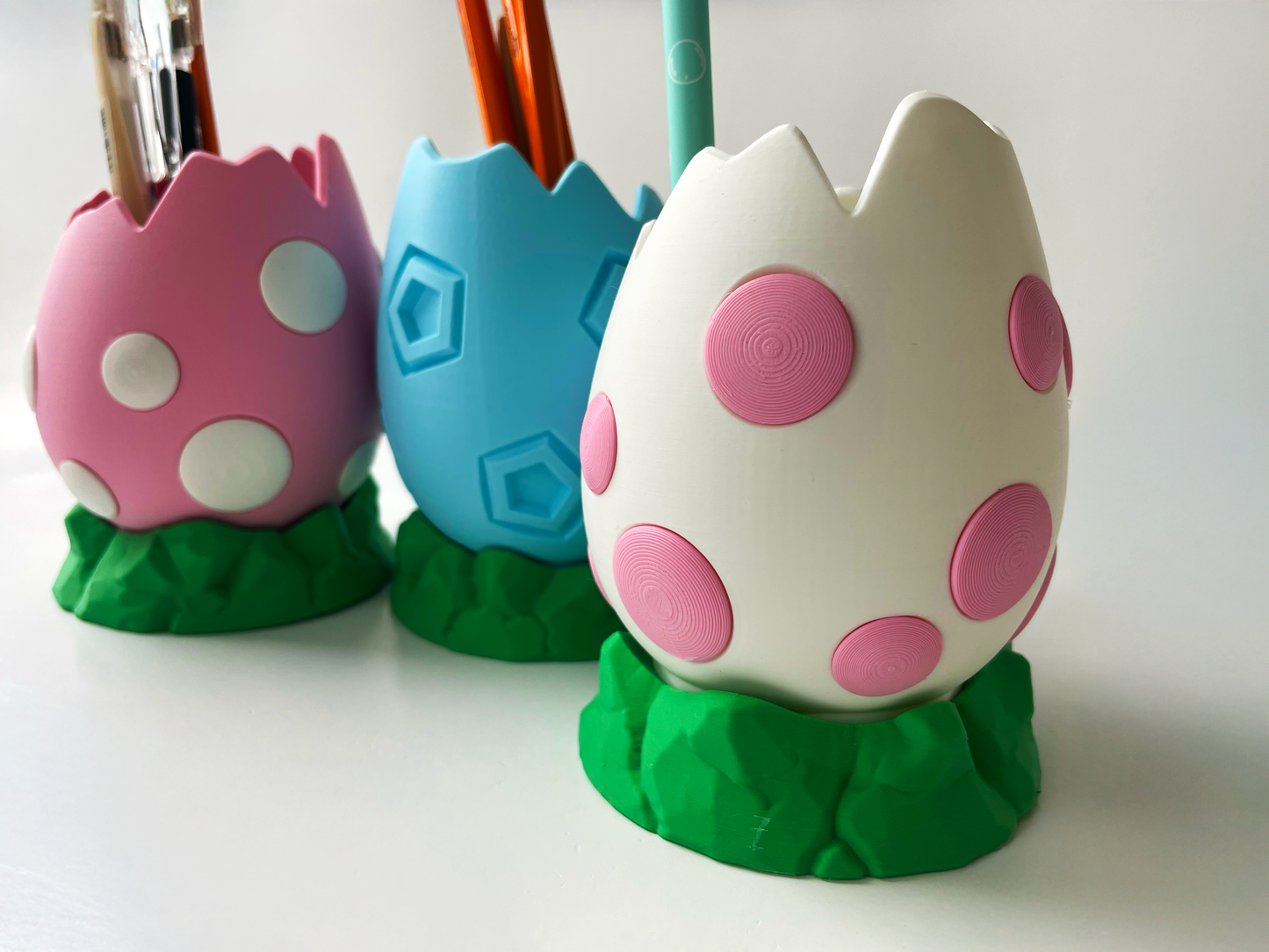 Dino Egg Pencil Holders!