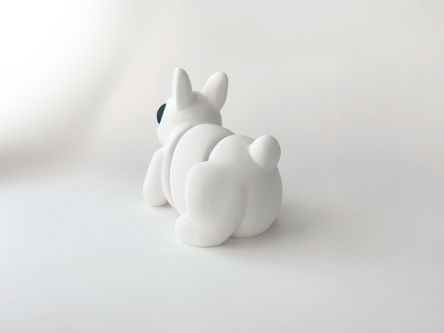 Easter's White Bunny Fidget Toy - Medium High-Quality 3D-Printed Articulated Buddy with Tiki-Taka Noise for Indoor and Outdoor Play & Stress Relief
