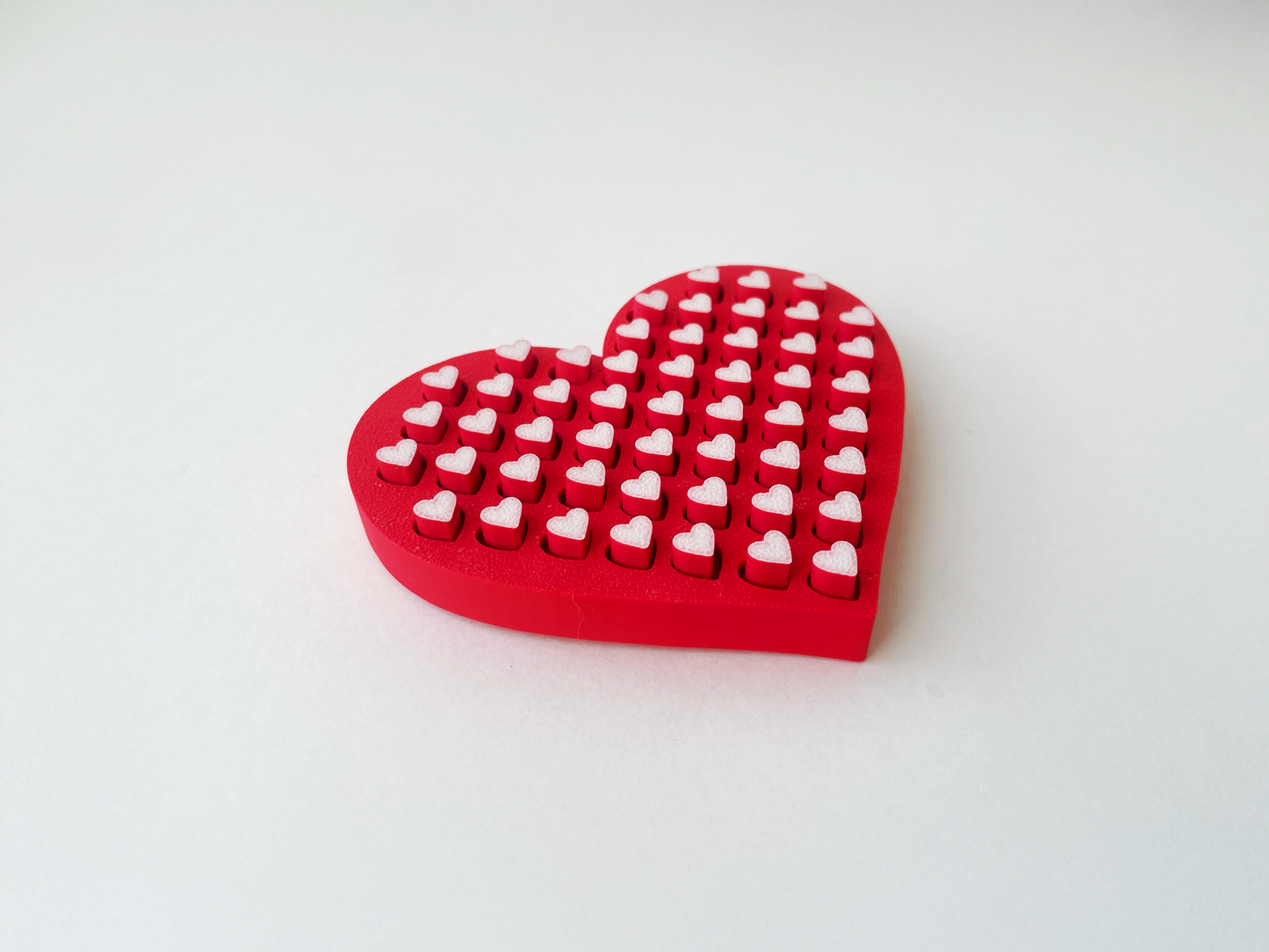 Mom’s Tactile Red Heart Fidget Toy- - High-Quality 3D Printed Heart for Tactile Play