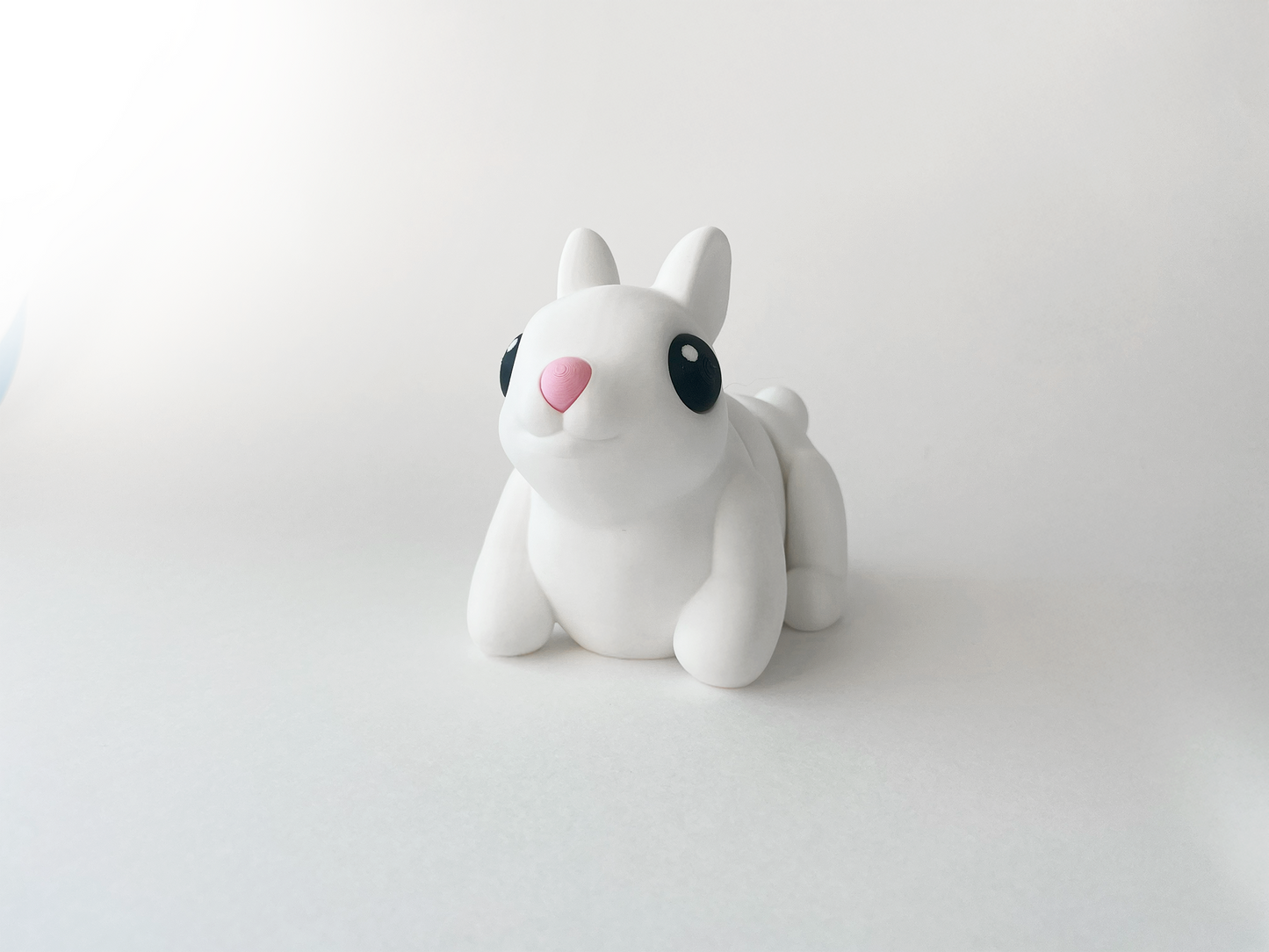 Easter's White Bunny Fidget Toy - Medium High-Quality 3D-Printed Articulated Buddy with Tiki-Taka Noise for Indoor and Outdoor Play & Stress Relief