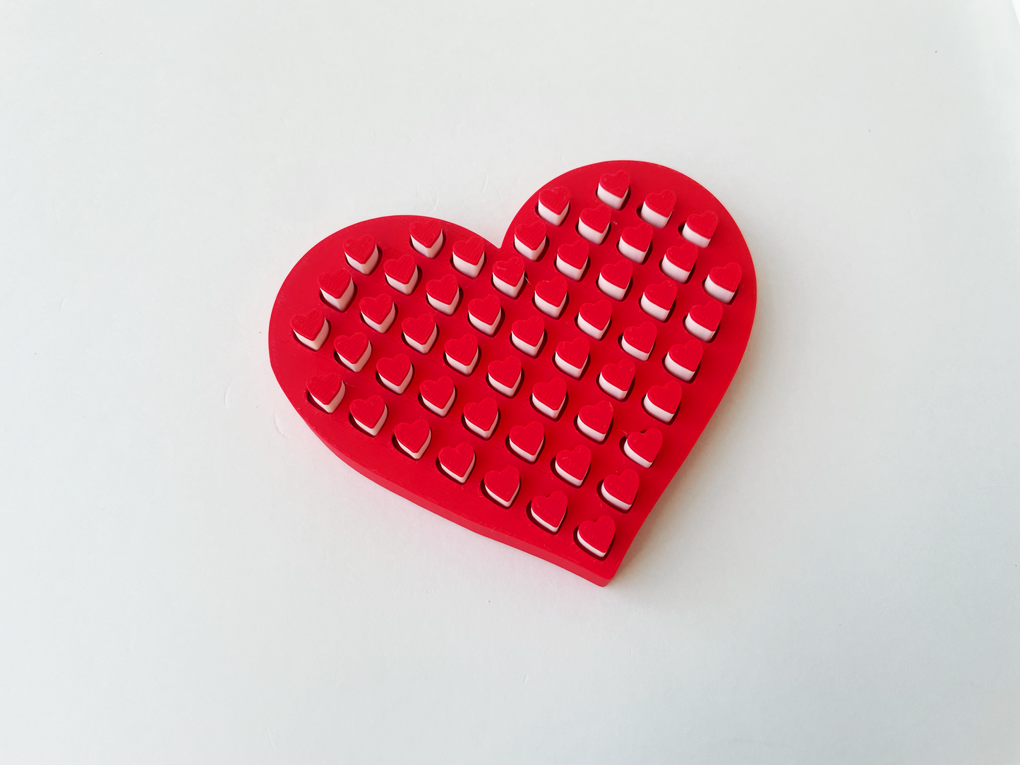 Mom’s Tactile Red Heart Fidget Toy- - High-Quality 3D Printed Heart for Tactile Play