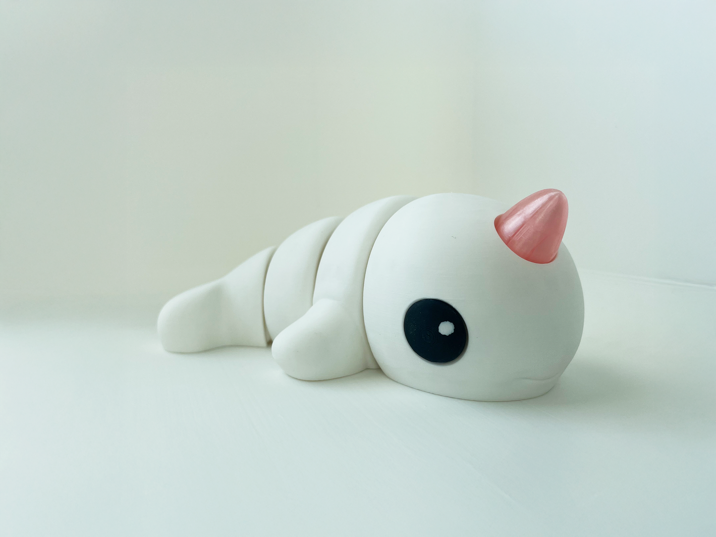 Zou's White Narwhal Fidget Toy- - High-Quality 3D Printed Articulated Whale for Tabletop Tactile Play & Stress Relief