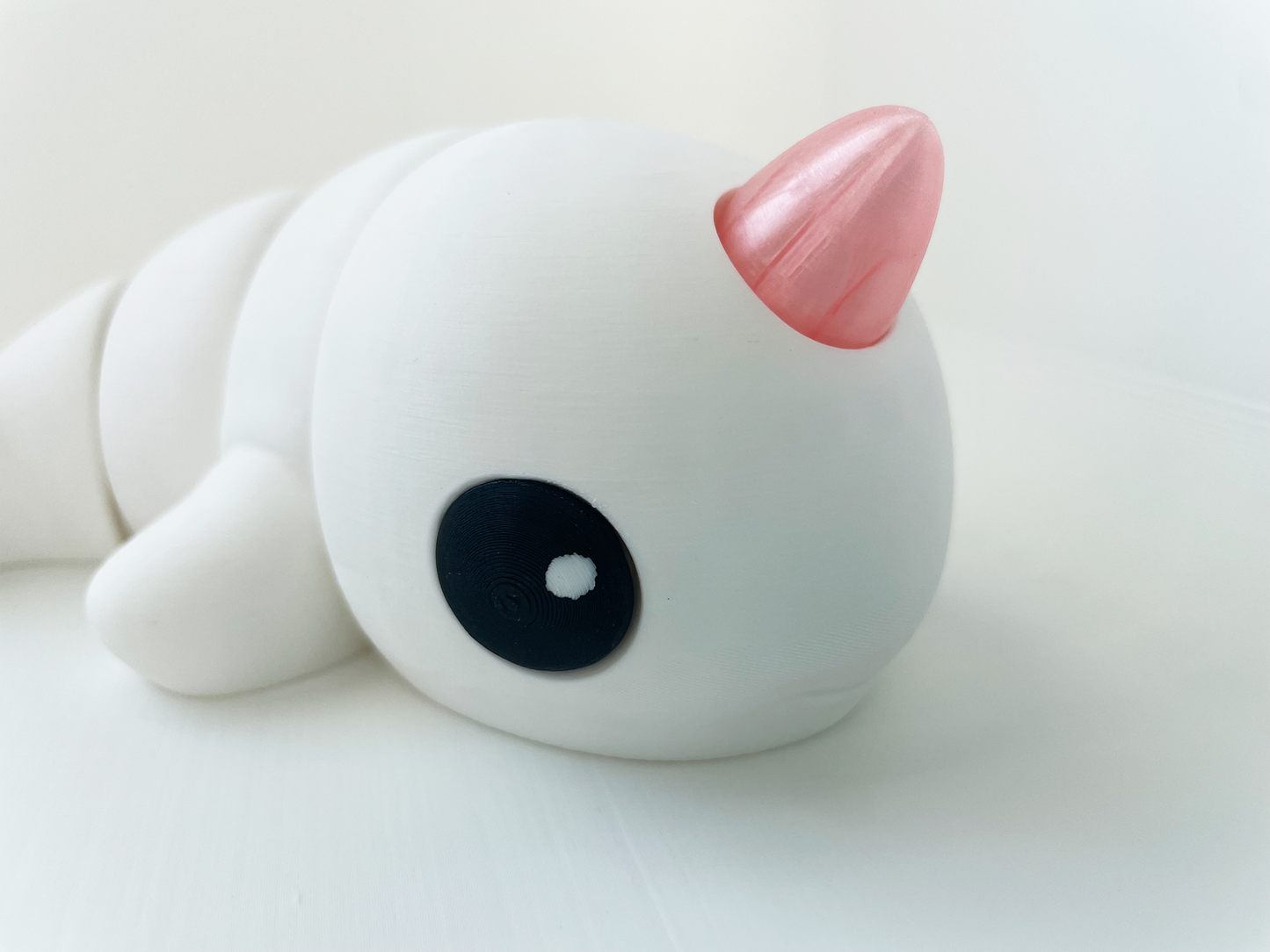Zou's White Narwhal Fidget Toy- - High-Quality 3D Printed Articulated Whale for Tabletop Tactile Play & Stress Relief