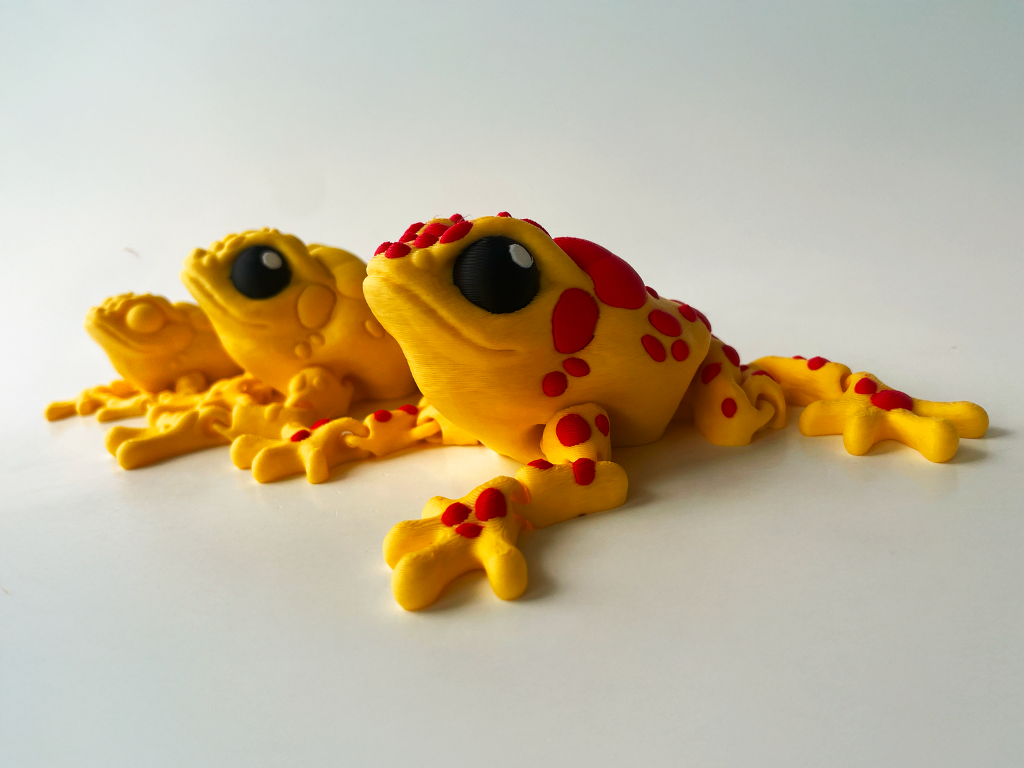 3D Printed Yellow Toad Toy: Posable Jungle Creature by Cinderwing3D