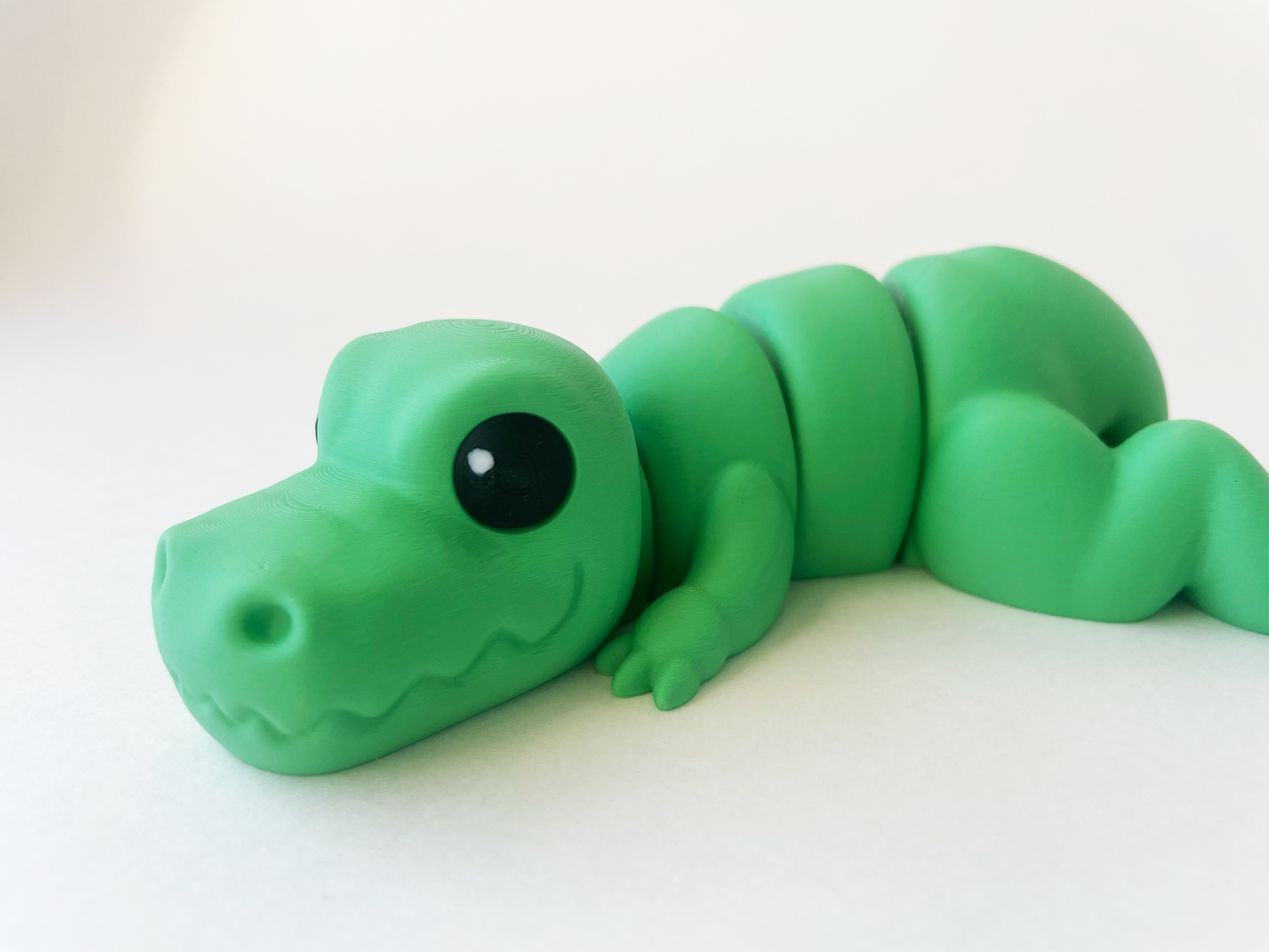 ZOU's Green T-Rex Dino Fidget Toy - Medium High-Quality 3D-Printed Articulated Buddy with Tiki-Taka Noise for Indoor and Outdoor Play & Stress Relief