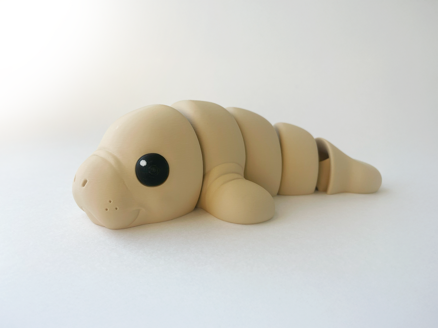 ZOU's Solid Beige Manatee Fidget Toy - Medium High-Quality 3D-Printed Articulated Buddy with Tiki-Taka Noise for Indoor and Outdoor Play Stress Relief