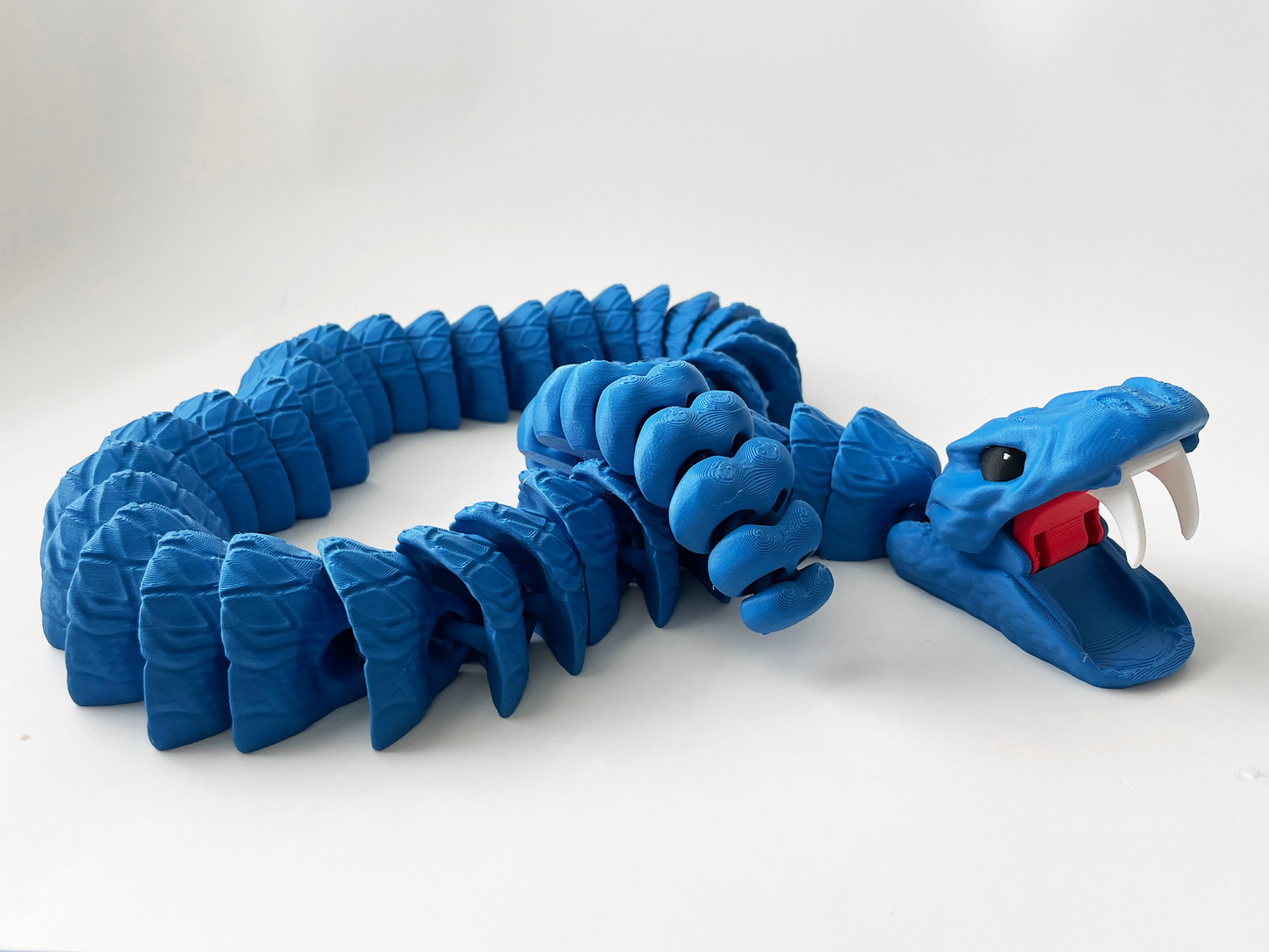 Tom's Big Blue Rattle Snake Massive Fidget Toy - High-Quality 3D-Printed Articulated Snake with Tiki-Taka Noise for Indoor and Outdoor Play