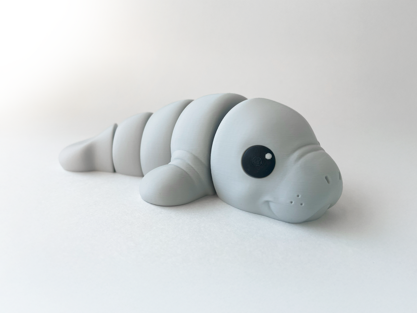 ZOU's Light Grey Manatee Fidget Toy - Medium High-Quality 3D-Printed Articulated Buddy with Tiki-Taka Noise for Indoor and Outdoor Play Stress Relief