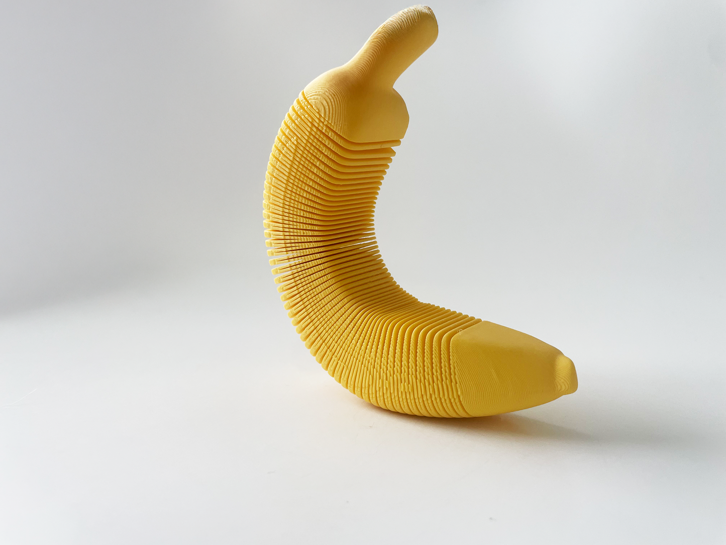 Flexi Banana Fidget Toy High-Quality 3D Printed Articulated Banana Toy for Tabletop Tactile Play