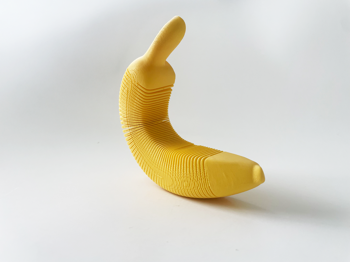 Flexi Banana Fidget Toy High-Quality 3D Printed Articulated Banana Toy for Tabletop Tactile Play