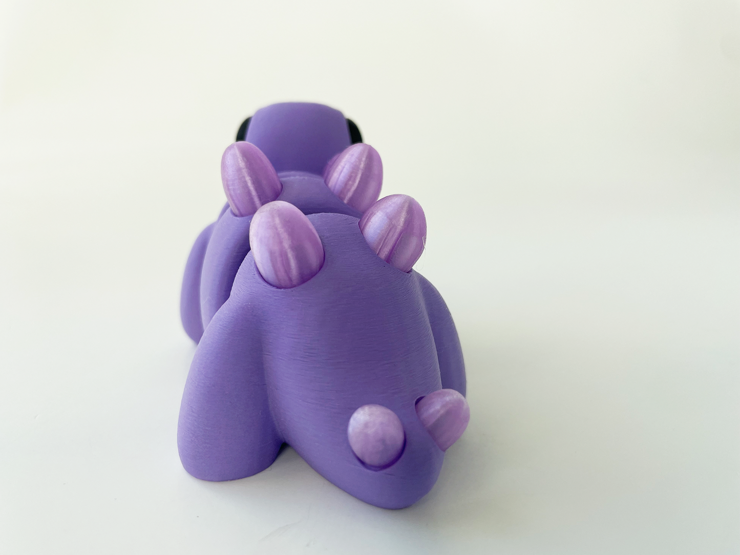 ZOU's Baby Purple Stegosaurus Dino Fidget Toy - High-Quality 3D Printed Articulated Dinosaur for Indoor & Outdoor & Stress Relief Play