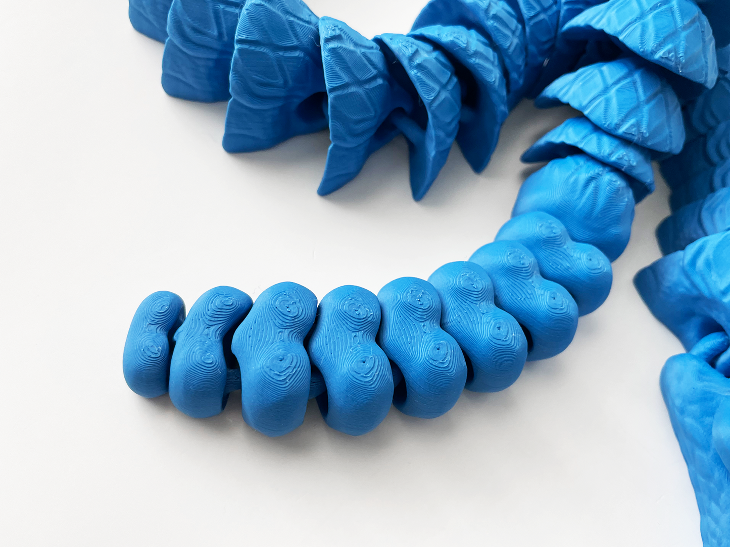 Tom's Big Blue Rattle Snake Massive Fidget Toy - High-Quality 3D-Printed Articulated Snake with Tiki-Taka Noise for Indoor and Outdoor Play