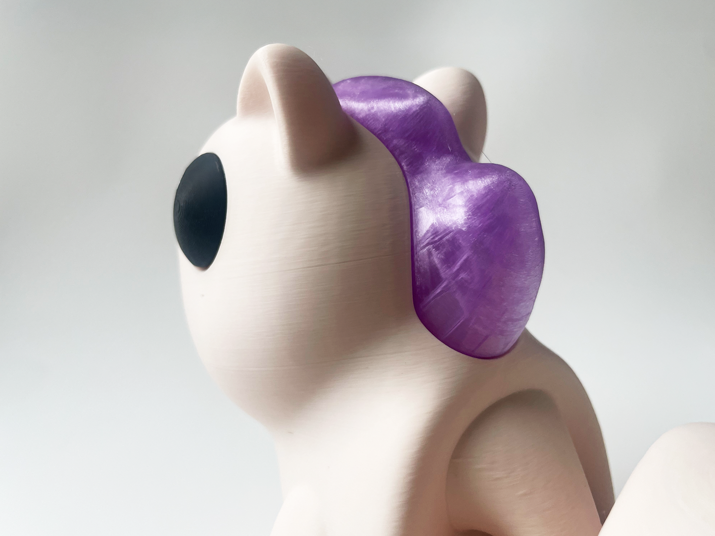 ZOU's BIG Beige Unicorn Fidget Toy - High-Quality 3D-Printed Articulated Unicorn with Tiki-Taka Noise for Indoor and Outdoor Play & Stress Relief