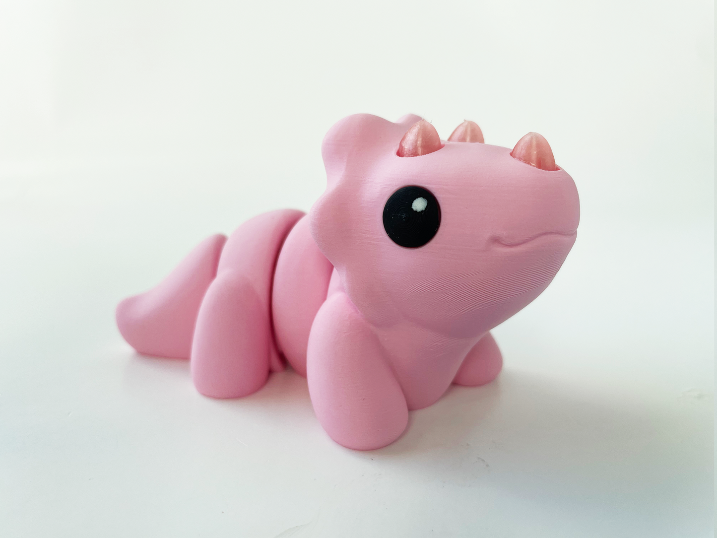 ZOU's Baby Pink Triceratops Dino Fidget Toy - High-Quality 3D Printed Articulated Dinosaur for Indoor & Outdoor & Stress Relief Play