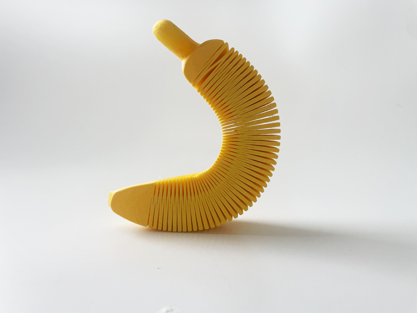 Flexi Banana Fidget Toy High-Quality 3D Printed Articulated Banana Toy for Tabletop Tactile Play