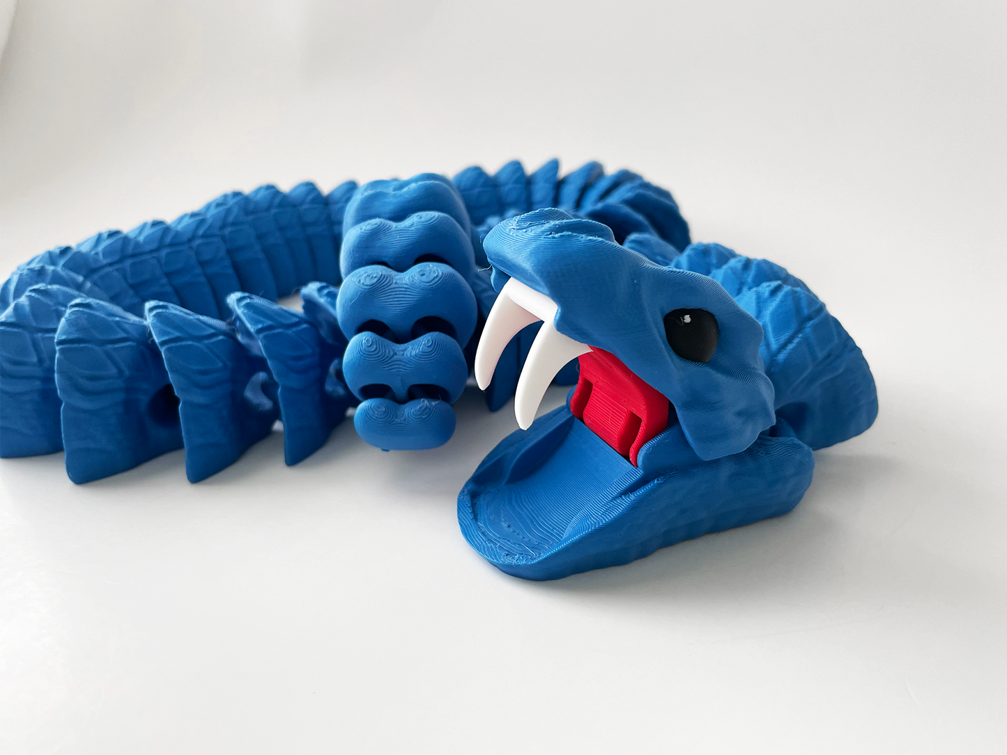 Tom's Big Blue Rattle Snake Massive Fidget Toy - High-Quality 3D-Printed Articulated Snake with Tiki-Taka Noise for Indoor and Outdoor Play