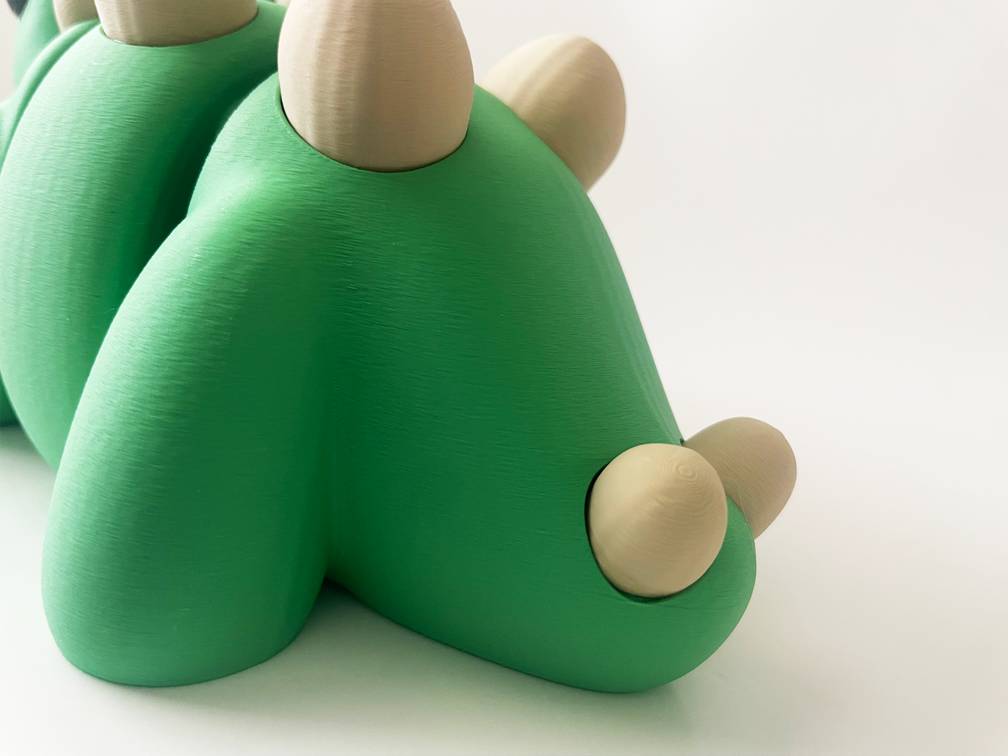ZOU's BIG Green Stegosaurus Dino Fidget Toy - High-Quality 3D Printed Articulated Dinosaur for Indoor & Outdoor & Stress Relief Play