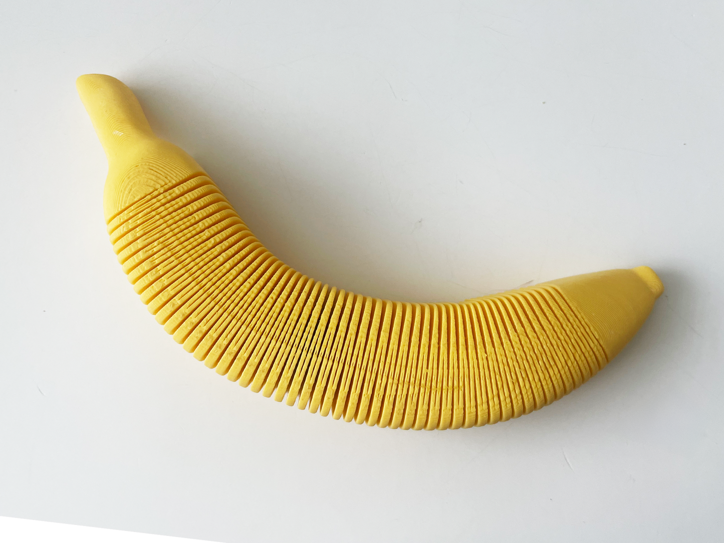 Flexi Banana Fidget Toy High-Quality 3D Printed Articulated Banana Toy for Tabletop Tactile Play