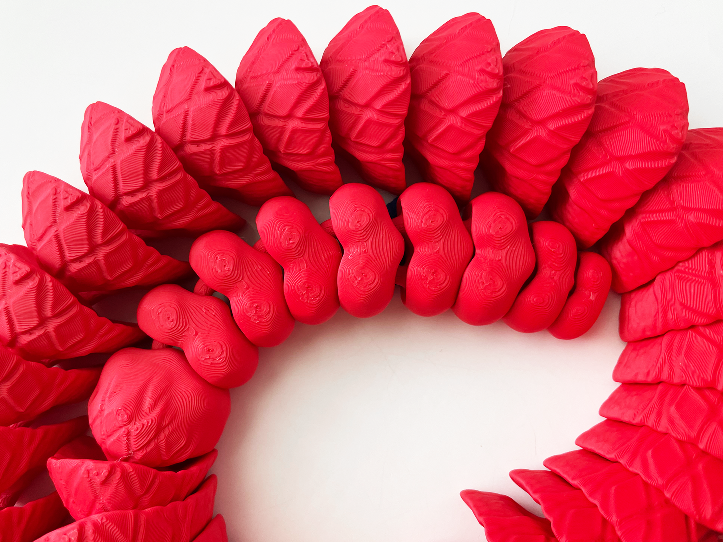 Tom's Big Red Rattle Snake Massive Fidget Toy - High-Quality 3D-Printed Articulated Snake with Tiki-Taka Noise for Indoor and Outdoor Play