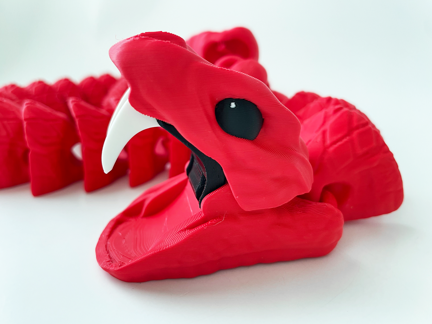 Tom's Big Red Rattle Snake Massive Fidget Toy - High-Quality 3D-Printed Articulated Snake with Tiki-Taka Noise for Indoor and Outdoor Play