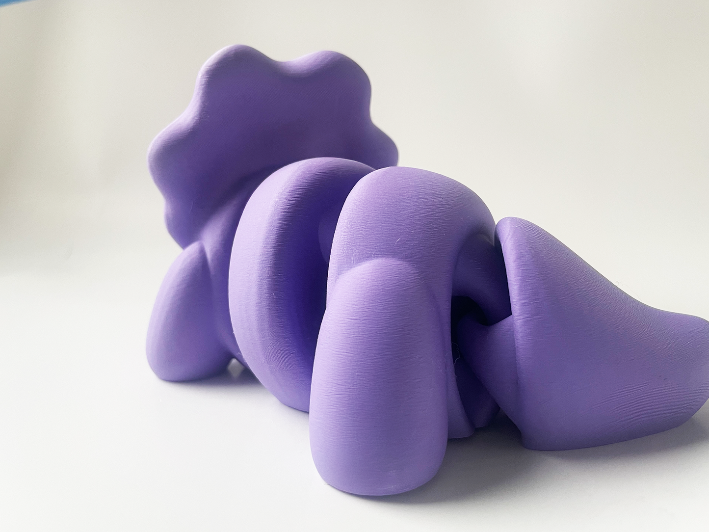 ZOU's BIG Purple Triceratops Dino Fidget Toy - High-Quality 3D Printed Articulated Dinosaur for Indoor & Outdoor Stress Relief Play