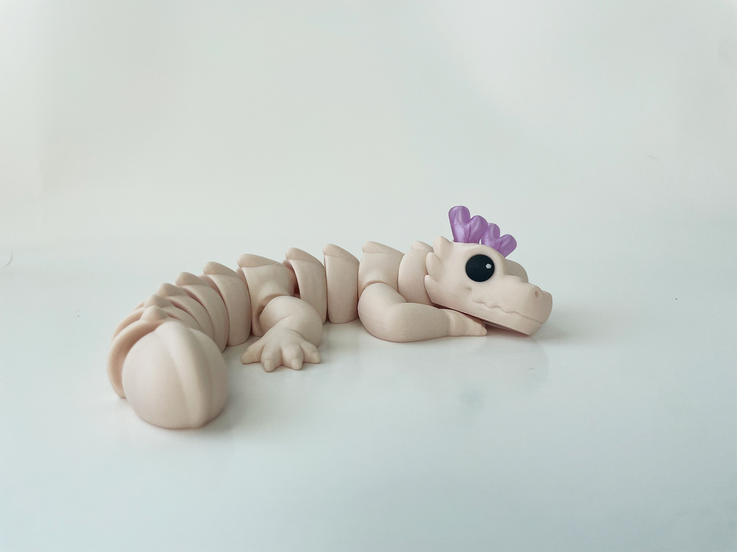 Zou's Beige Dragon Fidget Toy- - Medium High-Quality 3D Printed Articulated Dragon for Tabletop Tactile Play & Stress Relief