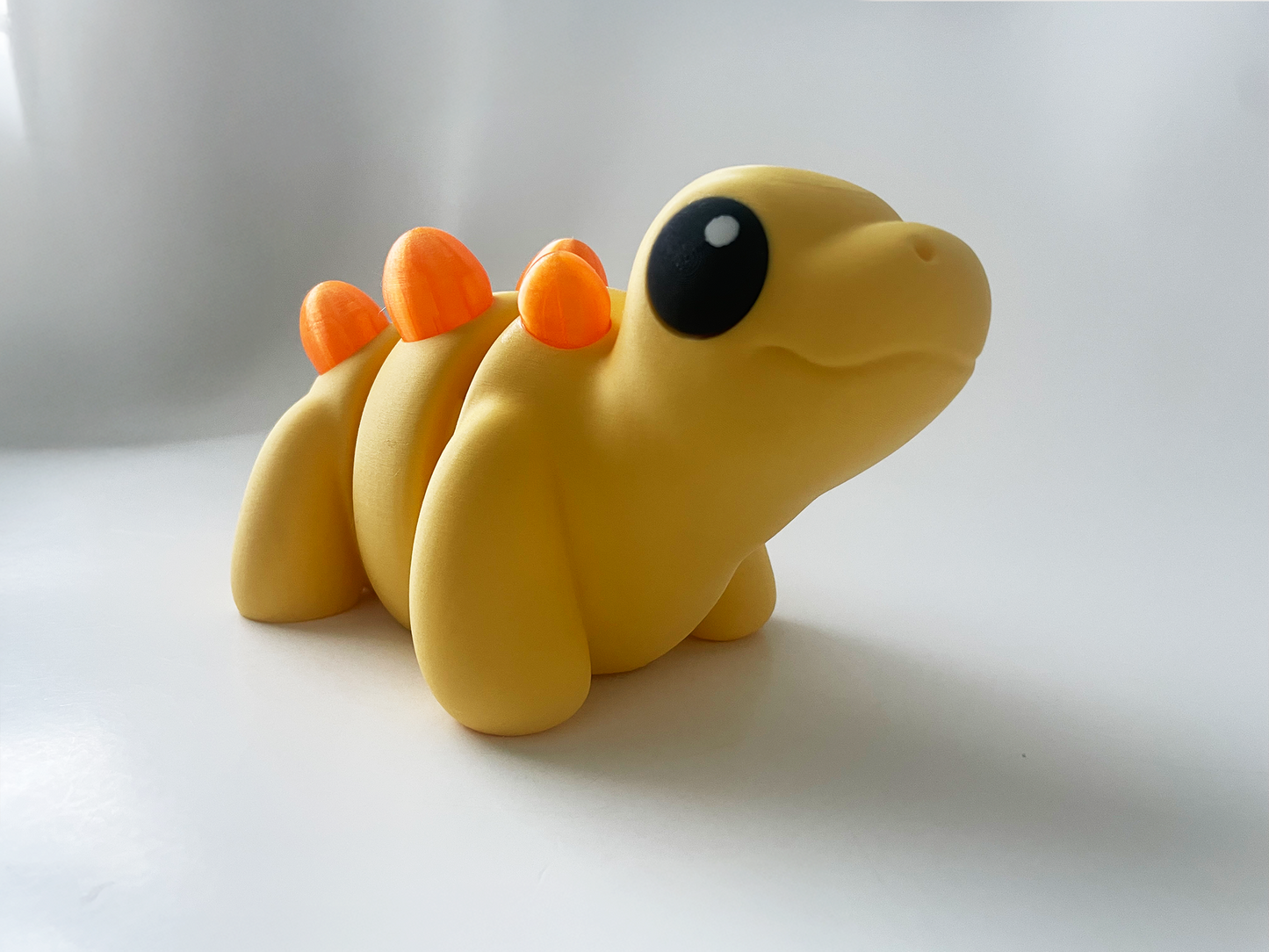 ZOU's BIG Yellow Stegosaurus Dino Fidget Toy - High-Quality 3D Printed Articulated Dinosaur for Indoor & Outdoor & Stress Relief Play