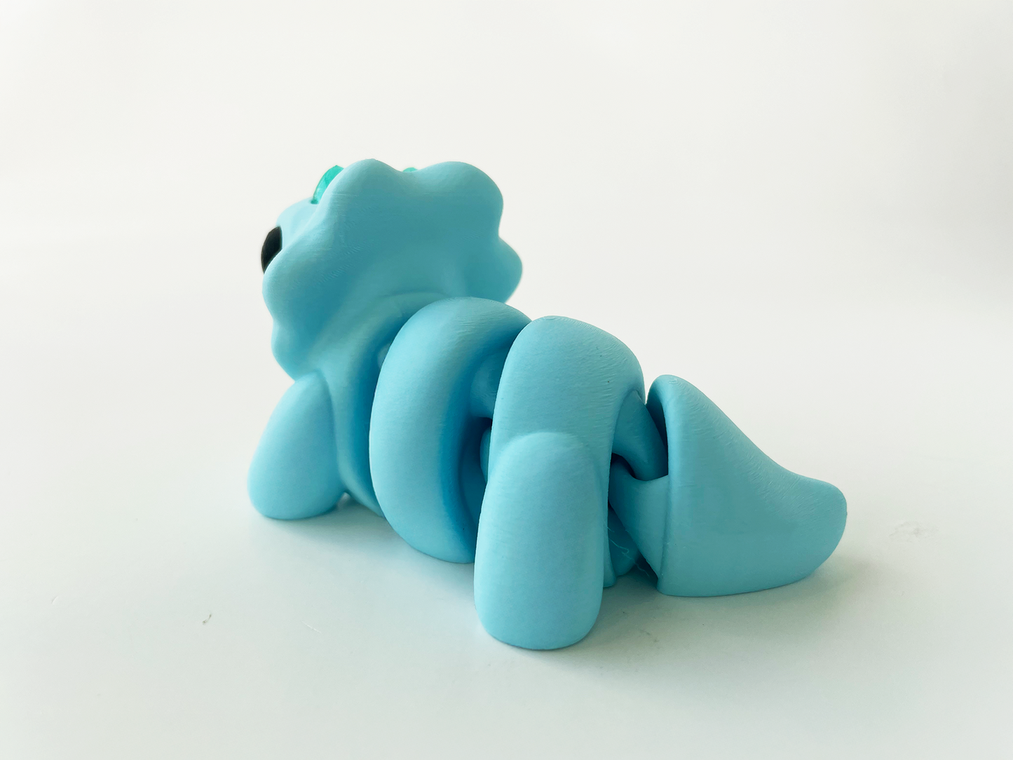 ZOU's Baby Blue Triceratops Dino Fidget Toy - High-Quality 3D Printed Articulated Dinosaur for Indoor & Outdoor & Stress Relief Play