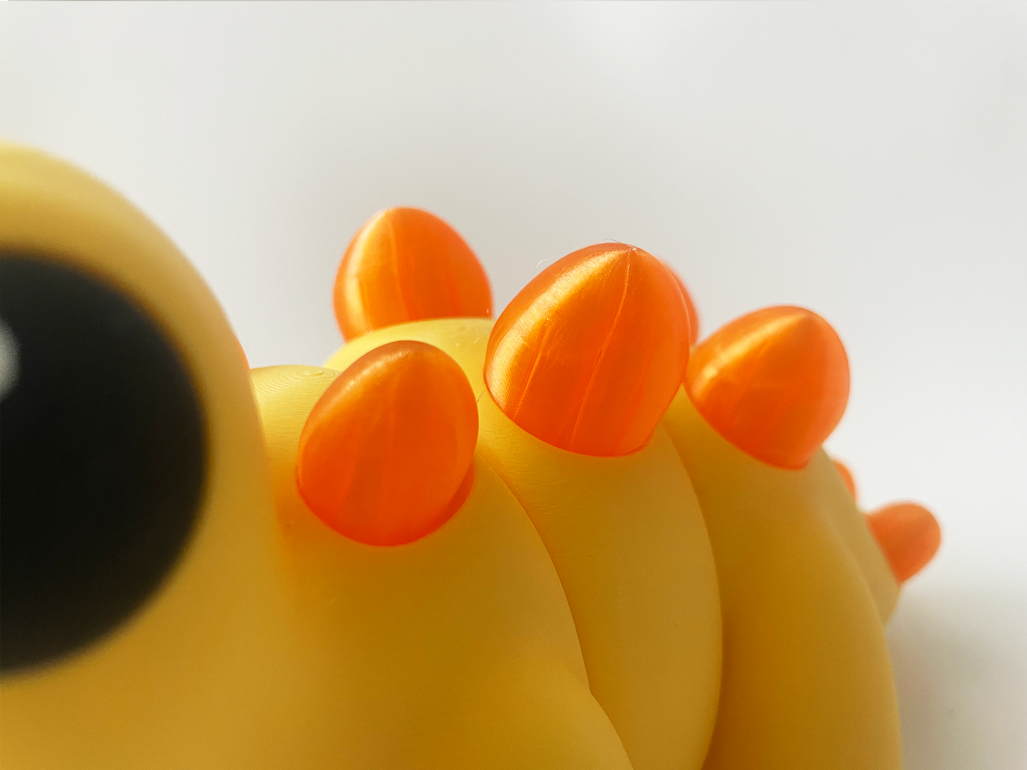 ZOU's BIG Yellow Stegosaurus Dino Fidget Toy - High-Quality 3D Printed Articulated Dinosaur for Indoor & Outdoor & Stress Relief Play