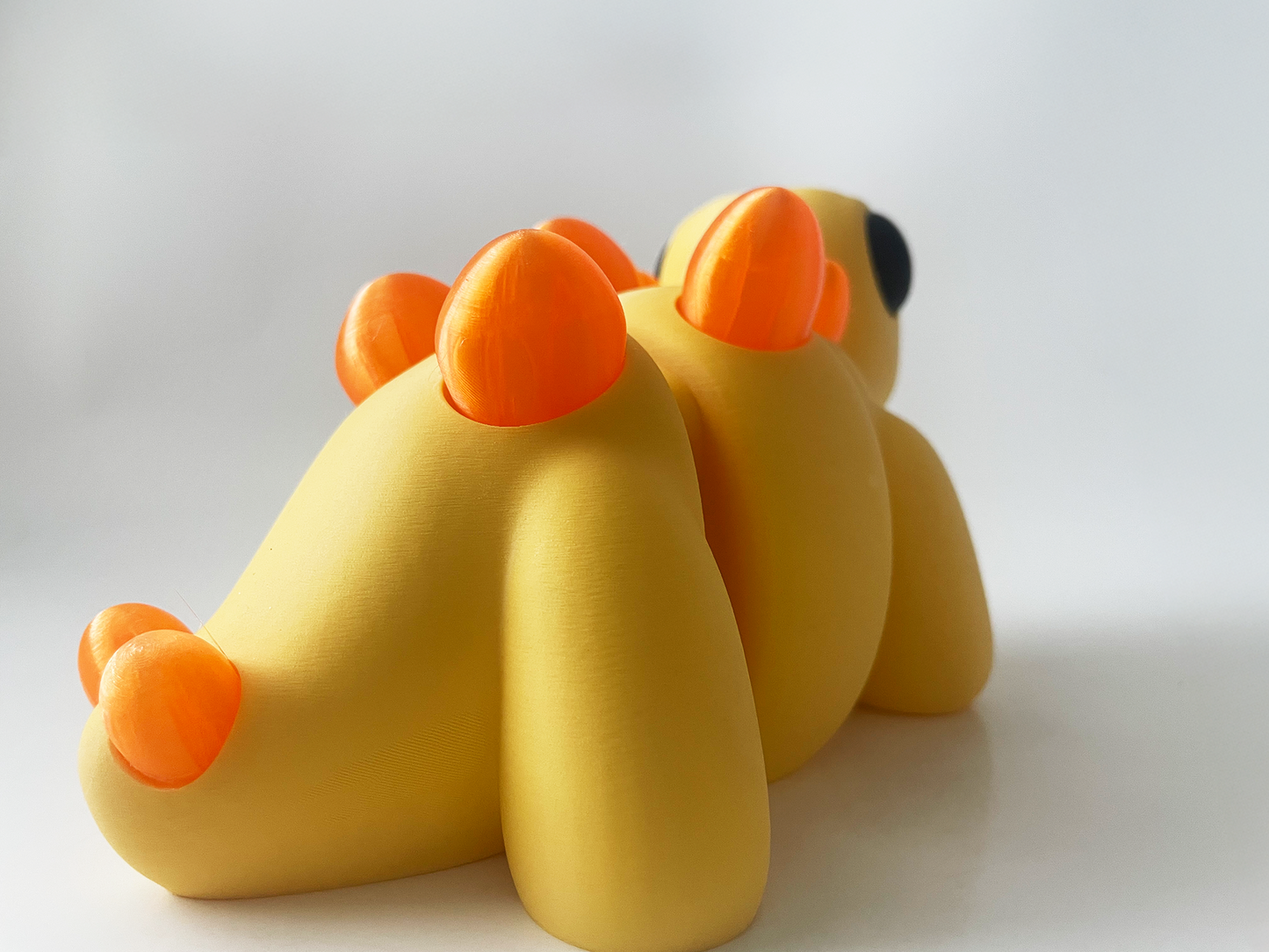ZOU's BIG Yellow Stegosaurus Dino Fidget Toy - High-Quality 3D Printed Articulated Dinosaur for Indoor & Outdoor & Stress Relief Play