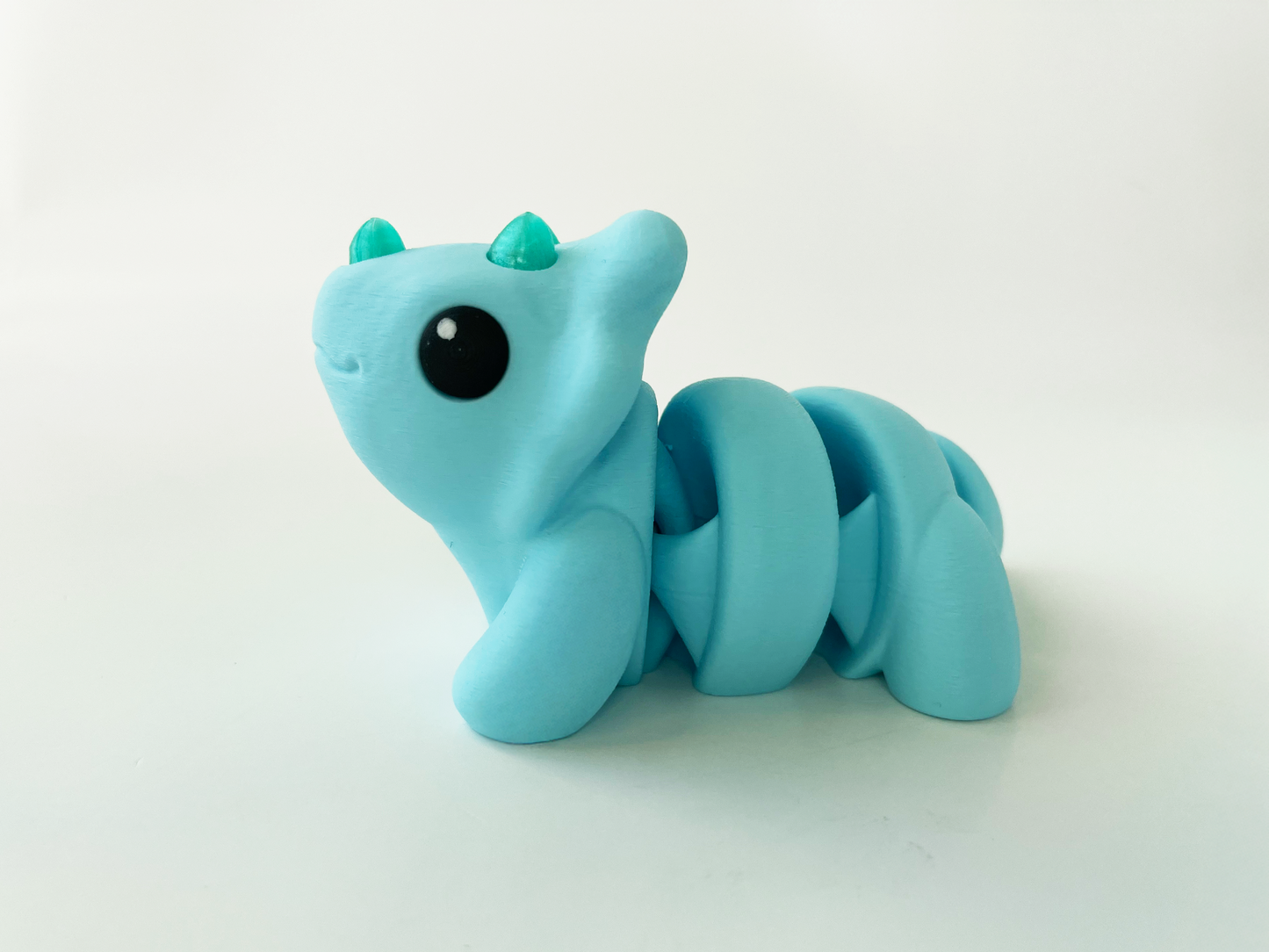 ZOU's Baby Blue Triceratops Dino Fidget Toy - High-Quality 3D Printed Articulated Dinosaur for Indoor & Outdoor & Stress Relief Play