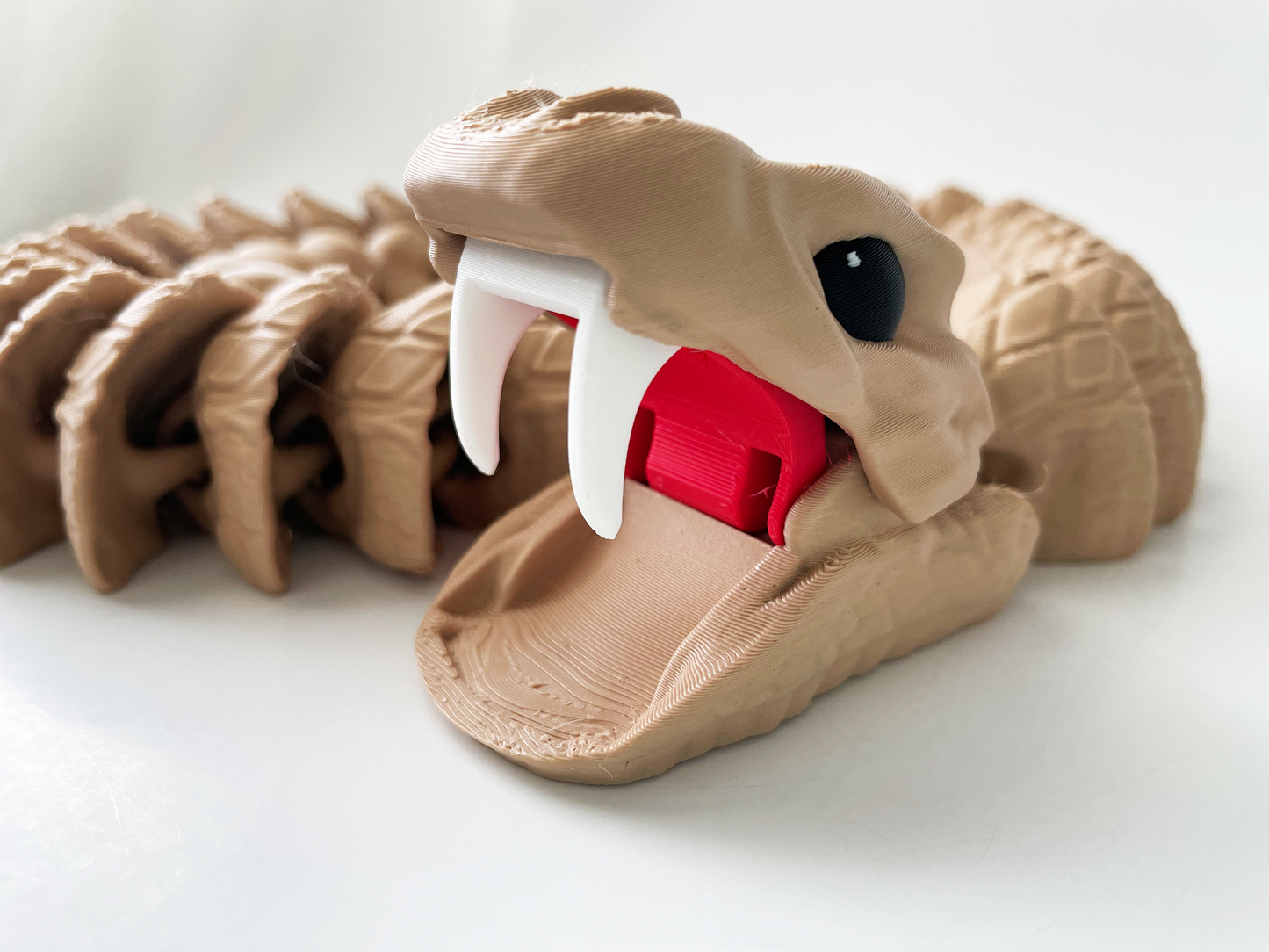 Tom's Big Brown Rattle Snake Massive Fidget Toy - High-Quality 3D-Printed Articulated Snake with Tiki-Taka Noise for Indoor and Outdoor Play