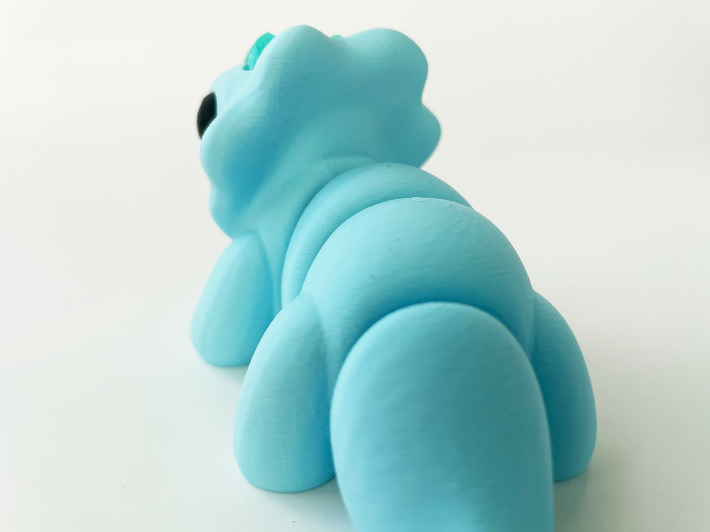ZOU's Baby Blue Triceratops Dino Fidget Toy - High-Quality 3D Printed Articulated Dinosaur for Indoor & Outdoor & Stress Relief Play